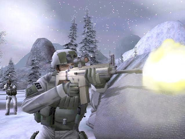 Tom Clancy's Ghost Recon 2 - Summit Strike - Xbox original spill